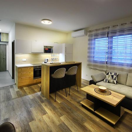 Apartmany Aswa Breclav Exterior photo