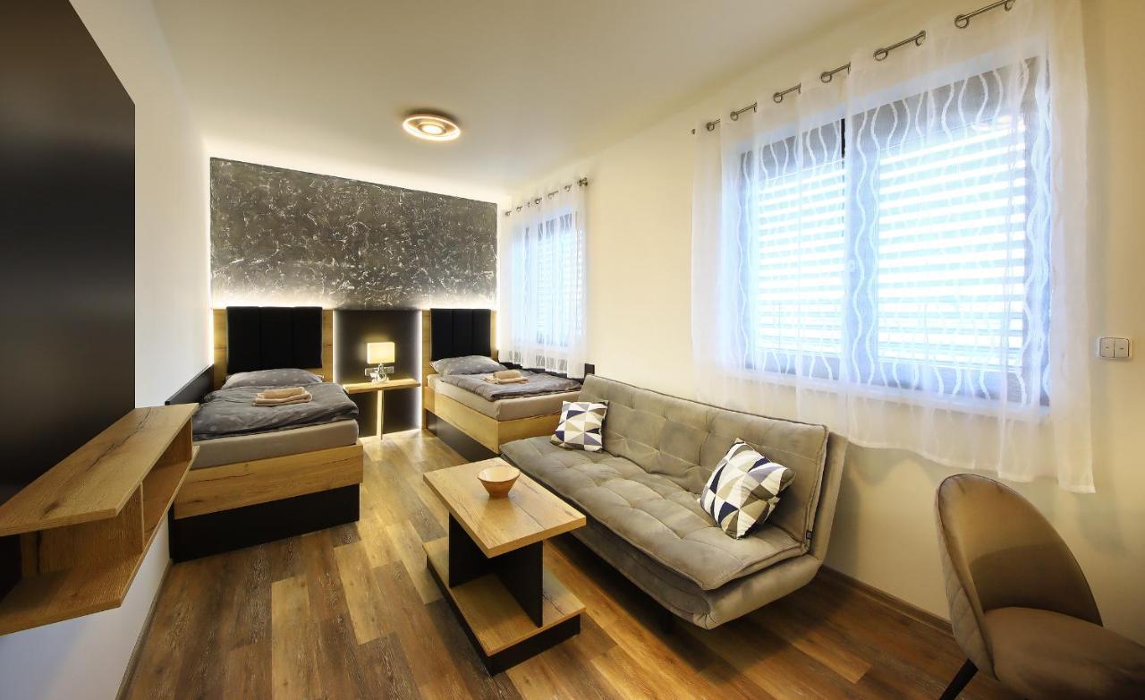 Apartmany Aswa Breclav Exterior photo